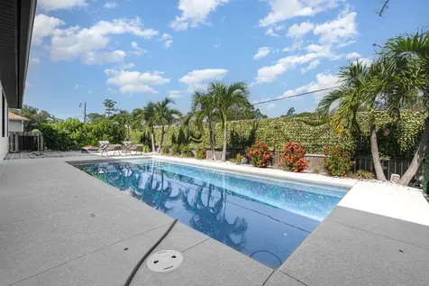 620 Cecelia Avenue SE Palm Bay FL 32909
