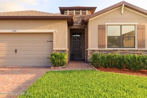 728 Acadia Court SE Palm Bay FL 32909