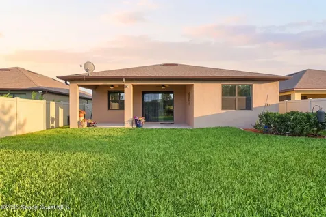 728 Acadia Court SE Palm Bay FL 32909