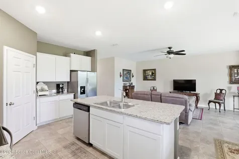 728 Acadia Court SE Palm Bay FL 32909
