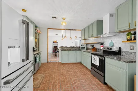 330 Glenwood Avenue Satellite Beach FL 32937