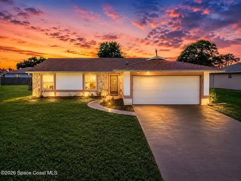 760 Highland Avenue NW Palm Bay FL 32907