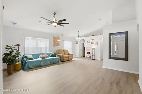 14524 Lisalynne Court Orlando FL 32826