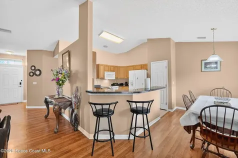 534 White Plains Avenue SW Palm Bay FL 32908
