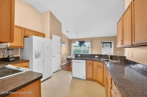 534 White Plains Avenue SW Palm Bay FL 32908