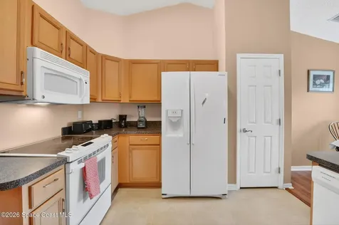 534 White Plains Avenue SW Palm Bay FL 32908