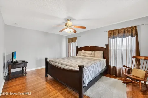 534 White Plains Avenue SW Palm Bay FL 32908