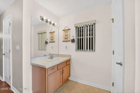 534 White Plains Avenue SW Palm Bay FL 32908