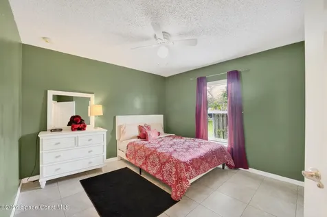 534 White Plains Avenue SW Palm Bay FL 32908