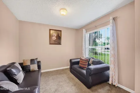 534 White Plains Avenue SW Palm Bay FL 32908