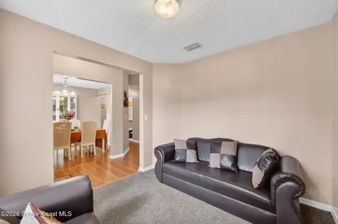 534 White Plains Avenue SW Palm Bay FL 32908