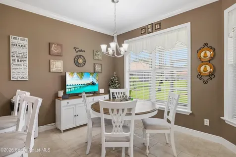 5828 Pine Ridge Circle Vero Beach FL 32967