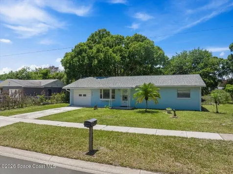 1735 40th Avenue Vero Beach FL 32960