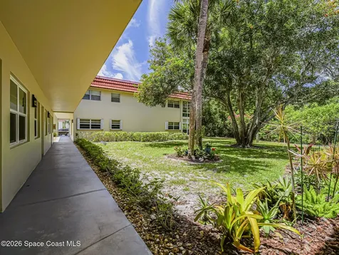 109 Spring Lake Court Vero Beach FL 32962
