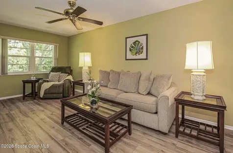 109 Spring Lake Court Vero Beach FL 32962