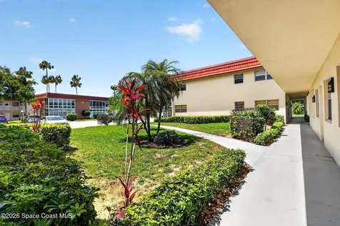 19 Pine Arbor Lane Vero Beach FL 32962