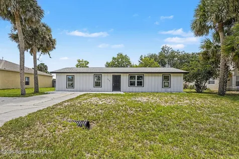 428 Calamondin Avenue NW Palm Bay FL 32907