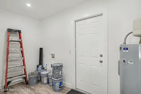 428 Calamondin Avenue NW Palm Bay FL 32907