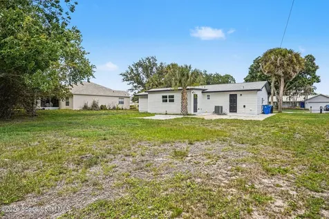 428 Calamondin Avenue NW Palm Bay FL 32907