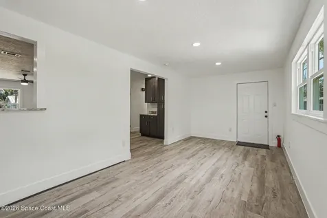 428 Calamondin Avenue NW Palm Bay FL 32907