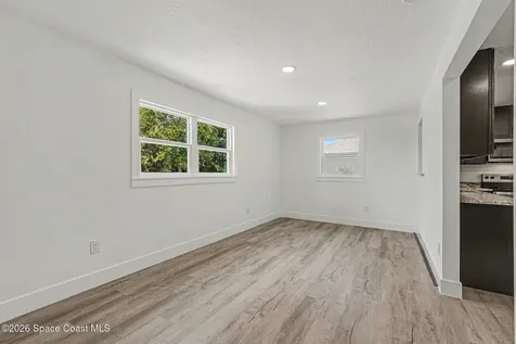428 Calamondin Avenue NW Palm Bay FL 32907