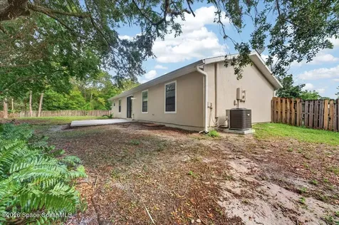 1582 Giles Street NW Palm Bay FL 32907