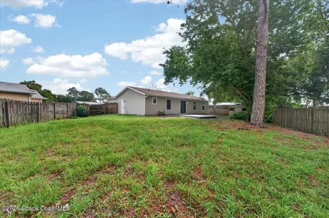 1582 Giles Street NW Palm Bay FL 32907