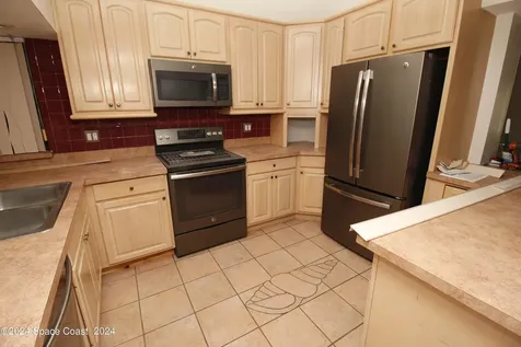 2168 Tarrytown Lane NE Palm Bay FL 32905