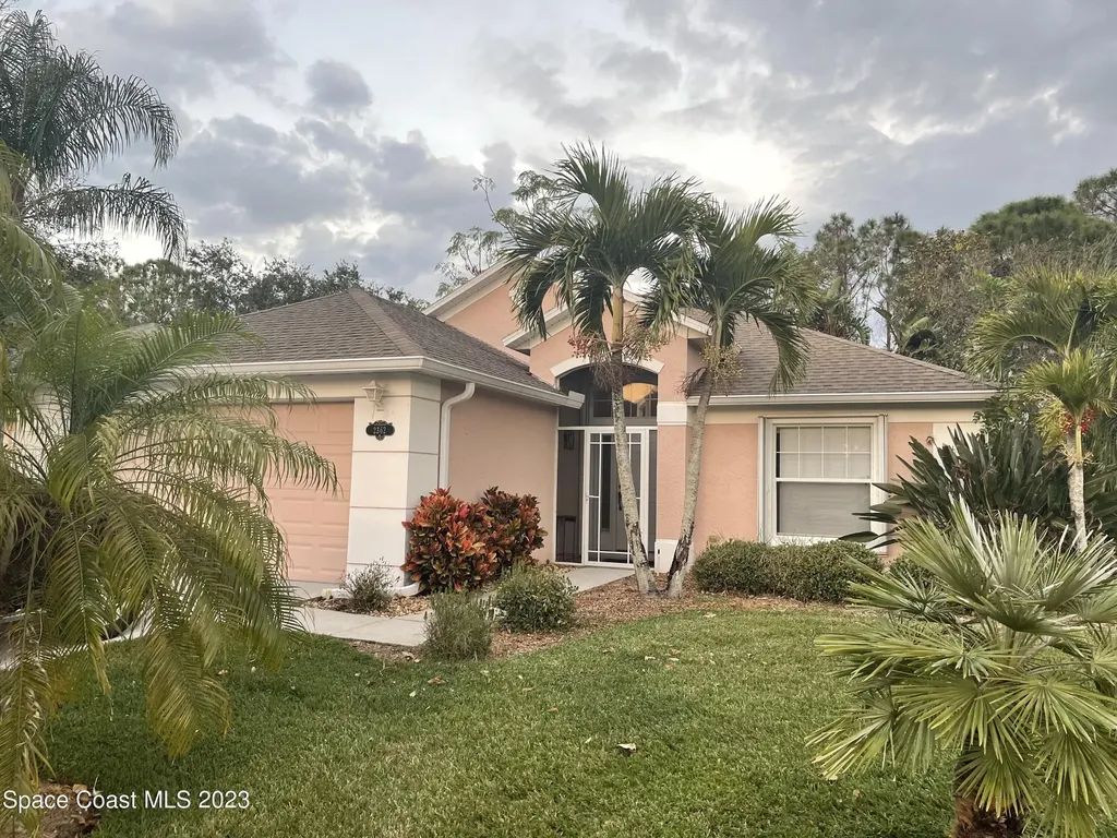 2362 Glasbern Circle Melbourne FL 32904