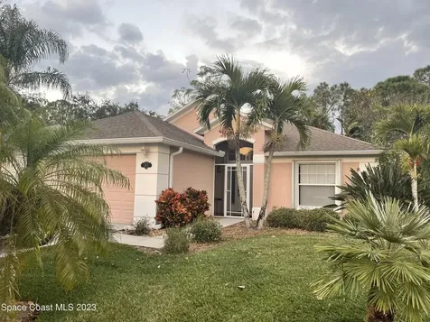 2362 Glasbern Circle Melbourne FL 32904
