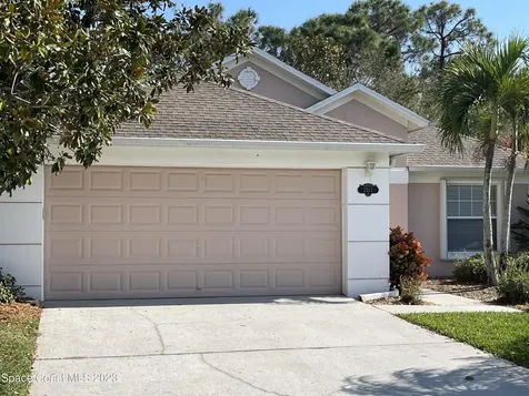 2362 Glasbern Circle Melbourne FL 32904