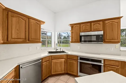 4691 Mooney Lane Grant FL 32949