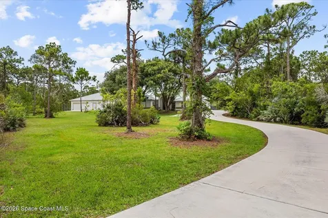 4691 Mooney Lane Grant FL 32949