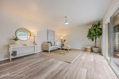 2715 Vista Oaks Circle NE Palm Bay FL 32905
