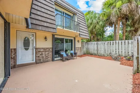 2715 Vista Oaks Circle NE Palm Bay FL 32905