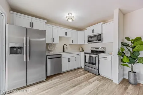 2715 Vista Oaks Circle NE Palm Bay FL 32905