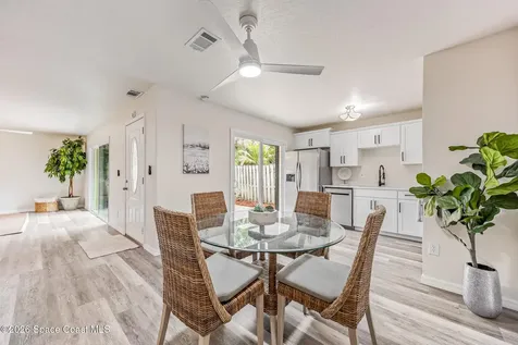 2715 Vista Oaks Circle NE Palm Bay FL 32905