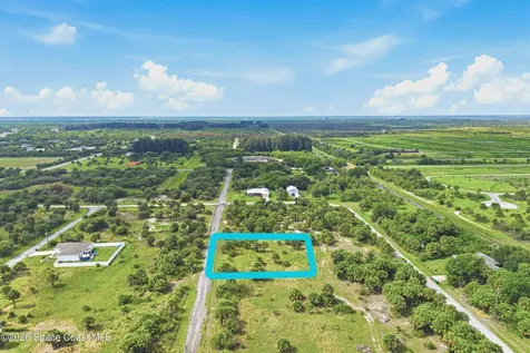 2178 Hibiscus Avenue SW Palm Bay FL 32908