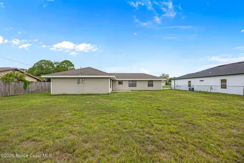 290 Brescia Street NE Palm Bay FL 32907