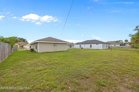 290 Brescia Street NE Palm Bay FL 32907