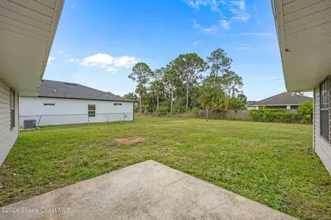 290 Brescia Street NE Palm Bay FL 32907
