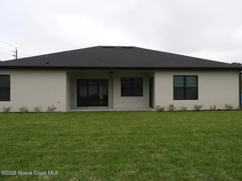 8555 Henry Avenue Melbourne FL 32904