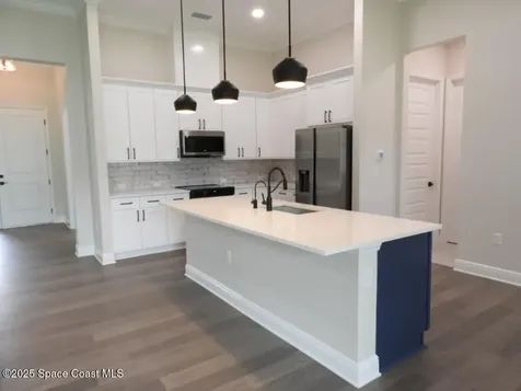 8555 Henry Avenue Melbourne FL 32904