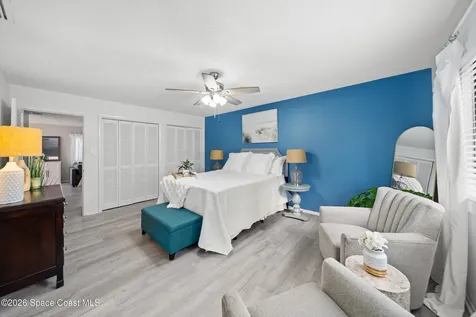 1518 E Minutemen Causeway E Cocoa Beach FL 32931