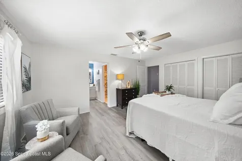 1518 E Minutemen Causeway E Cocoa Beach FL 32931