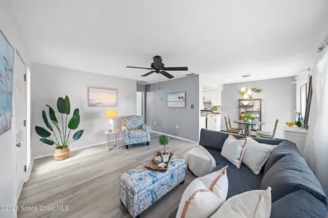 1518 E Minutemen Causeway E Cocoa Beach FL 32931