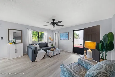 1518 E Minutemen Causeway E Cocoa Beach FL 32931