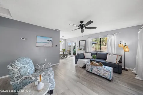 1518 E Minutemen Causeway E Cocoa Beach FL 32931
