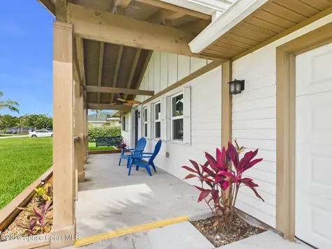 662 Vocelle Avenue Sebastian FL 32958
