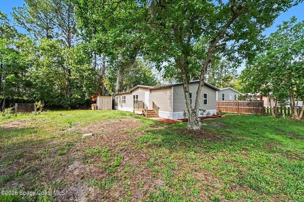 24414 Maxwell Street Astor FL 32102
